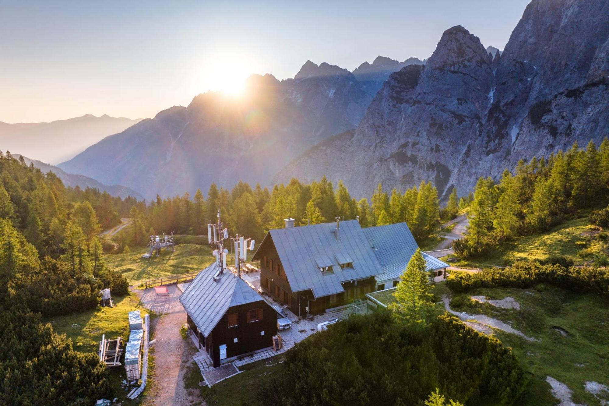 Postarski Dom On Vrsic Kranjska Gora Eksteriør bilde