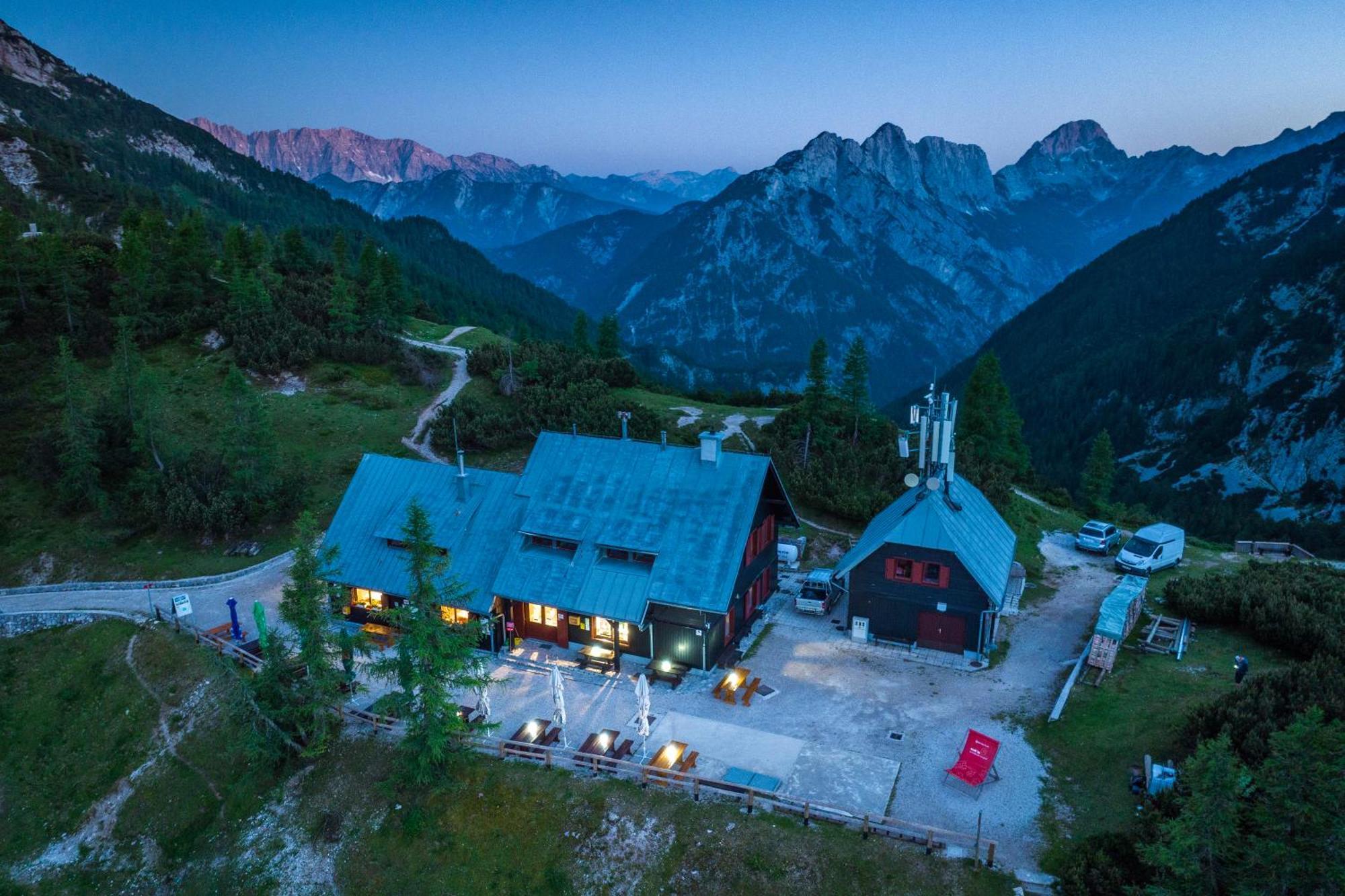 Postarski Dom On Vrsic Kranjska Gora Eksteriør bilde